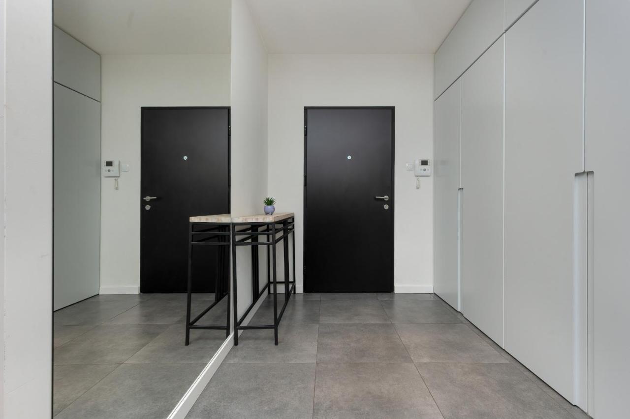 Apartamento Siedmiogrodzka Air-conditioned With Balcony Wola By Renters *
