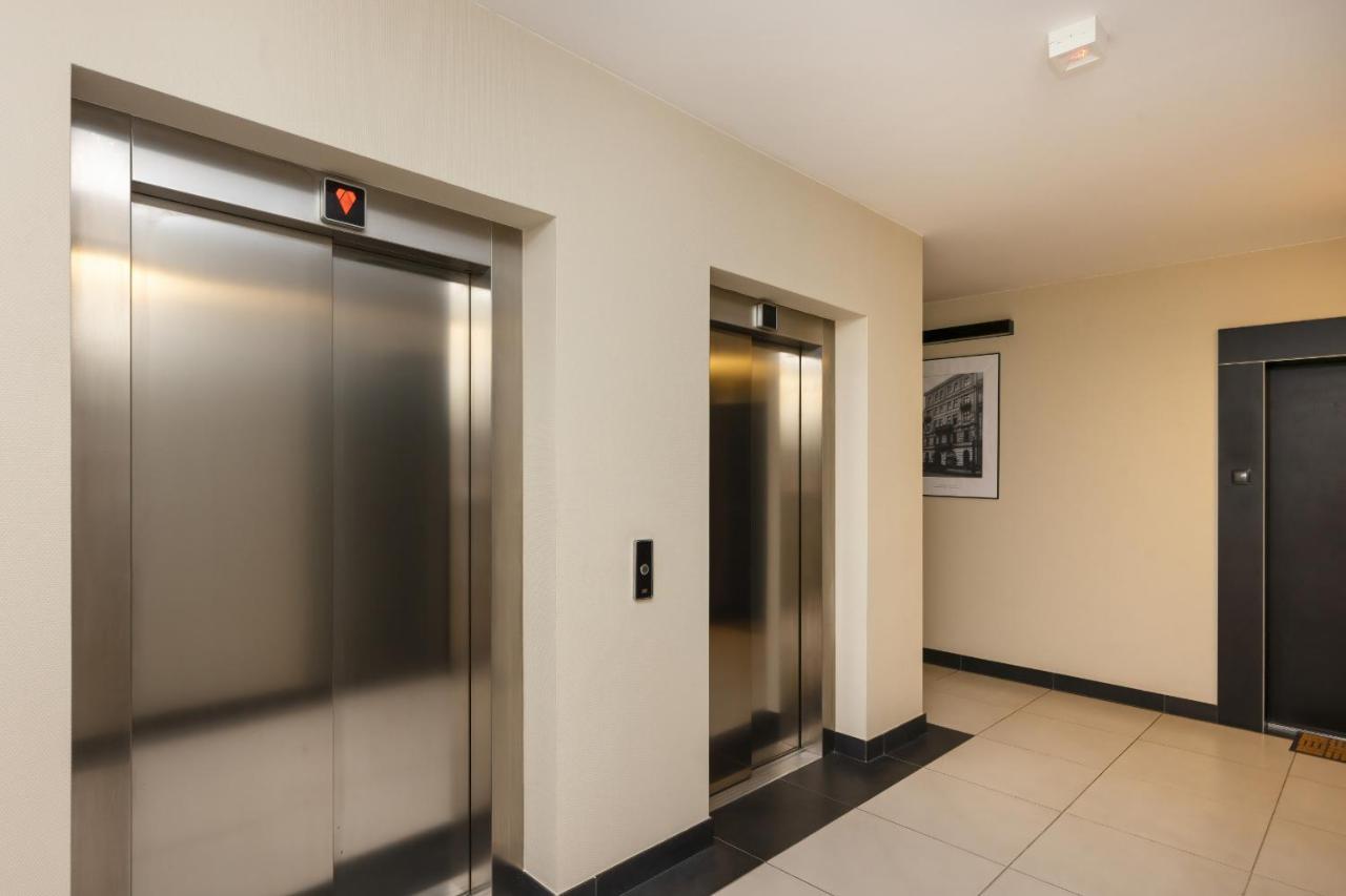 Apartamento Siedmiogrodzka Air-conditioned With Balcony Wola By Renters