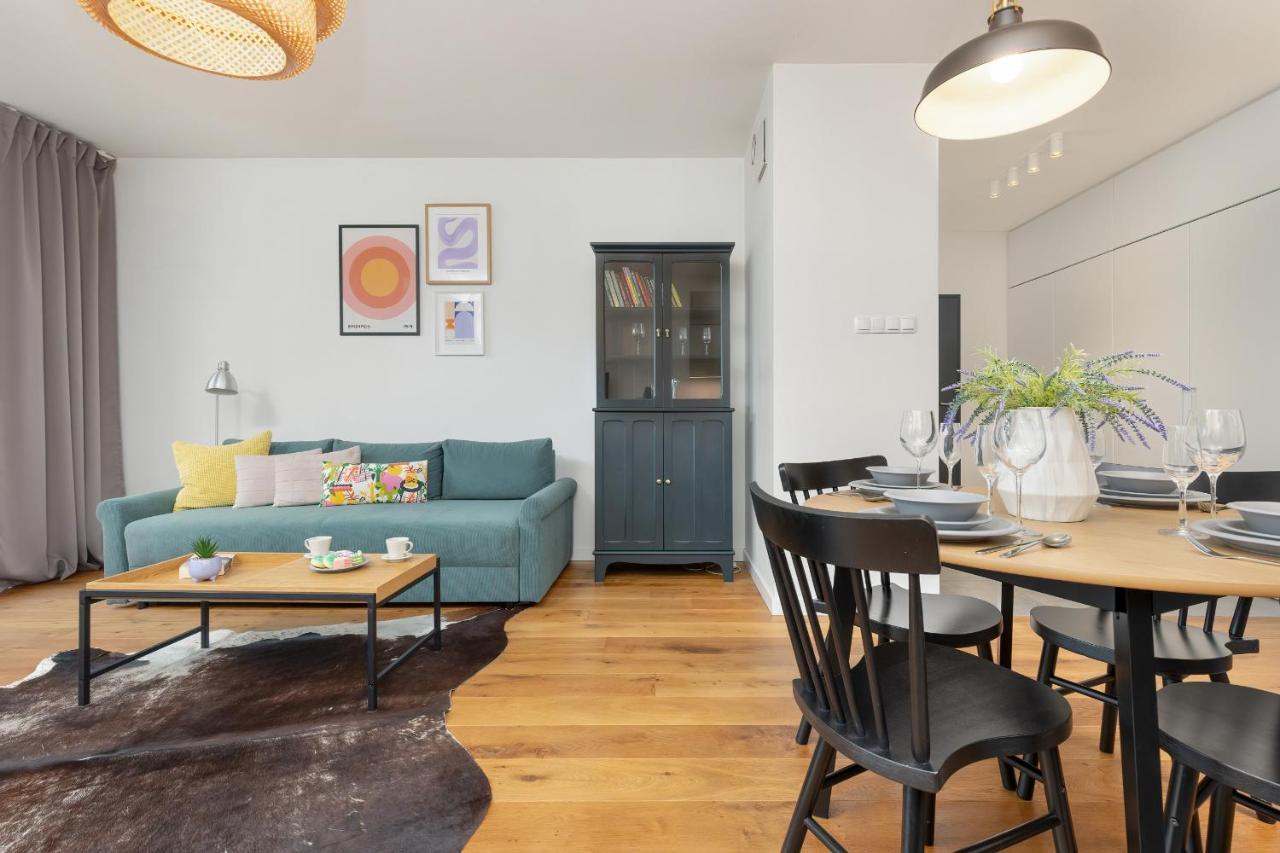 Apartamento Siedmiogrodzka Air-conditioned With Balcony Wola By Renters